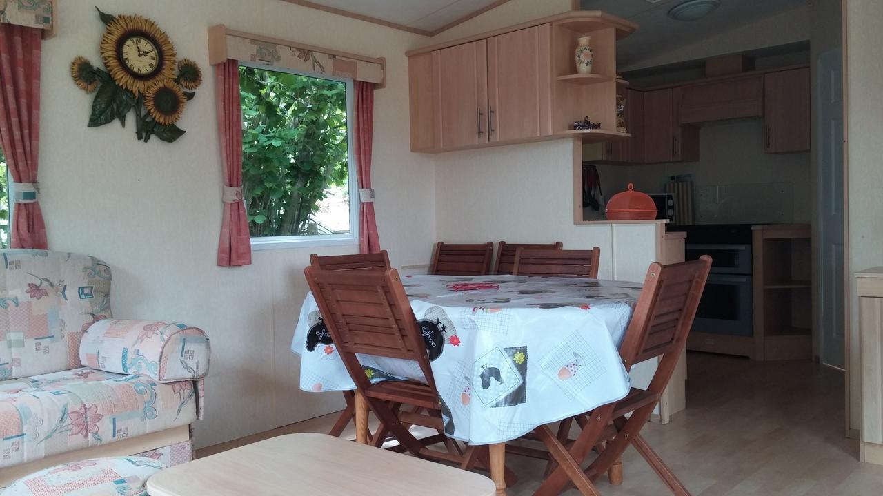 Готель Camping La Viotterie La Boissiere  Екстер'єр фото